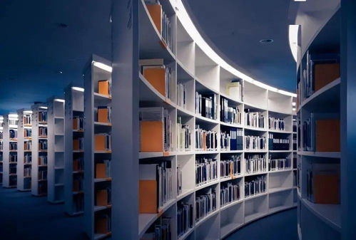 新課改背景下“四課一體”的智慧化實踐路徑 說課、講課、聽課、評課與互聯網科技創新的融合探索